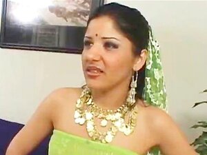 300px x 225px - Indian Sluts porn videos at Xecce.com