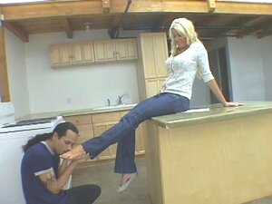Attractive Foot Fetish Cougar In Jeans Getting Erotic With Her Gentleman In The Kitchen Porn