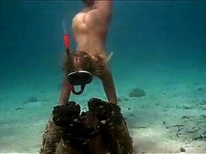 Natation Nue porno et vidéos de sexe en haute qualité sur ...