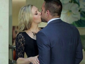 Green Dressed Super Babe Mia Malkova Fucked By Her Lover