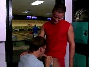 no shame gay blowjob outside in public