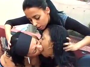 Lesbians Kissing And Fondling - Kiss Brazilian Lesbian porn videos at Xecce.com