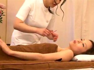 高质量的日本按摩夫妻色情&性爱视频在观看色情