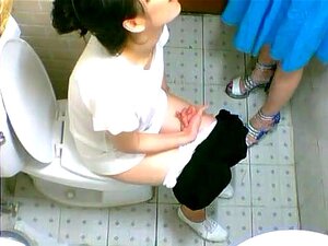Voyeur Wc porno y videos de sexo en alta calidad en ElMundoPorno.com