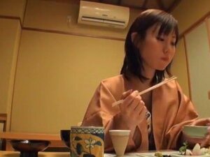 高质量的Nanako Mori 色情&性爱视频在观看色情